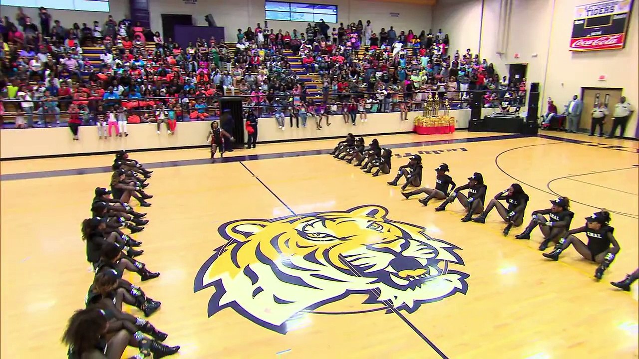 Bring It!: Makiahs First Solo (S3, E2) | Lifetime