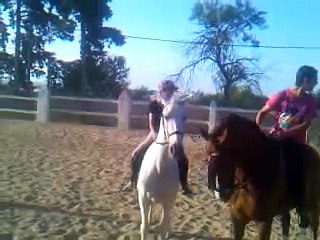 yo montando a mi caballo otelo con un amigo :D 4