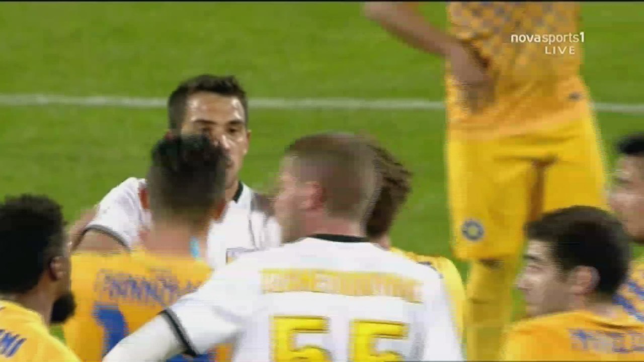 Η ένταση μετά το τέλος του αγώνα Αστέρας - ΑΕΚ