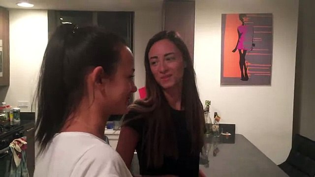 Новые девушки модели в модельной квартире США. Работа модели - жилье