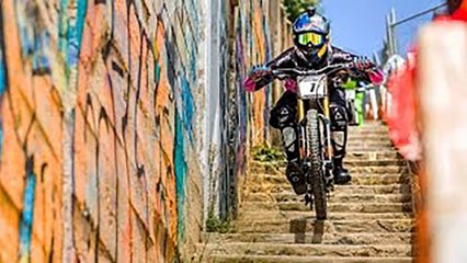 Urban Mountain Bike Racing In the Streets of Valparaíso