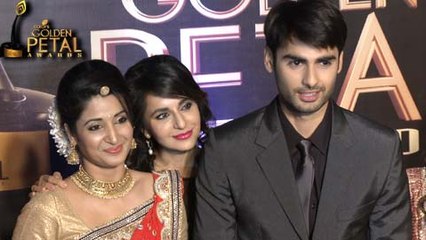 Red Carpet: Varun Kapoor aka Sanskaar Shares His Excitement For The Golden Petal Awards 2016