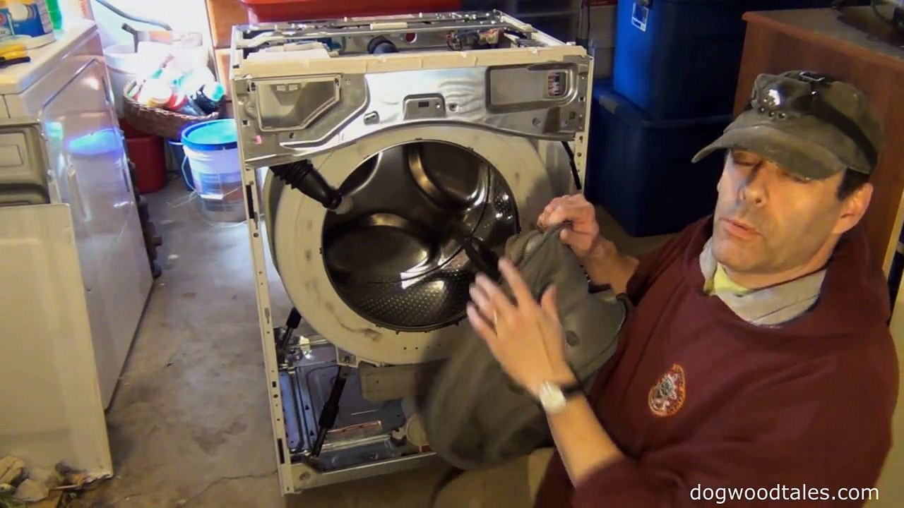 How to clean a clothes washer
