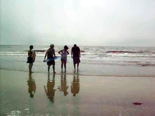 Blonde + SkimBoard = FAIL