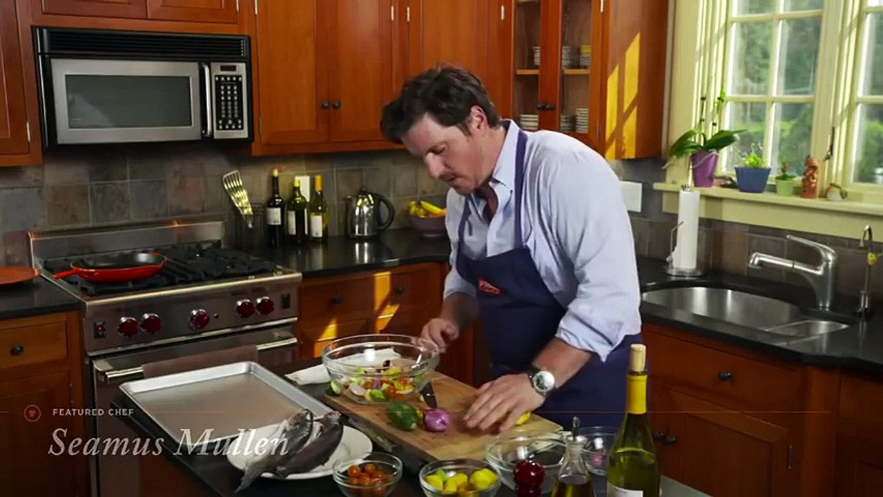 A Trick to Juicing Lemons with Seamus Mullen