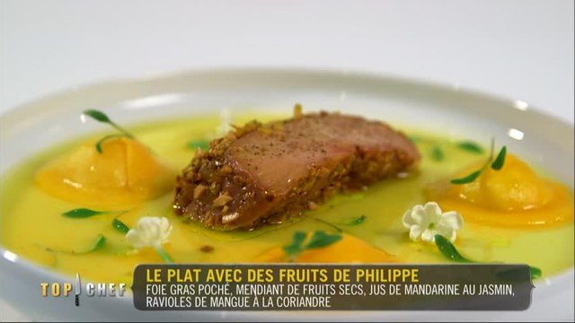 Foie gras poché, mendiant de fruits secs et jus de mandarine au jasmin par Philippe Etchebest