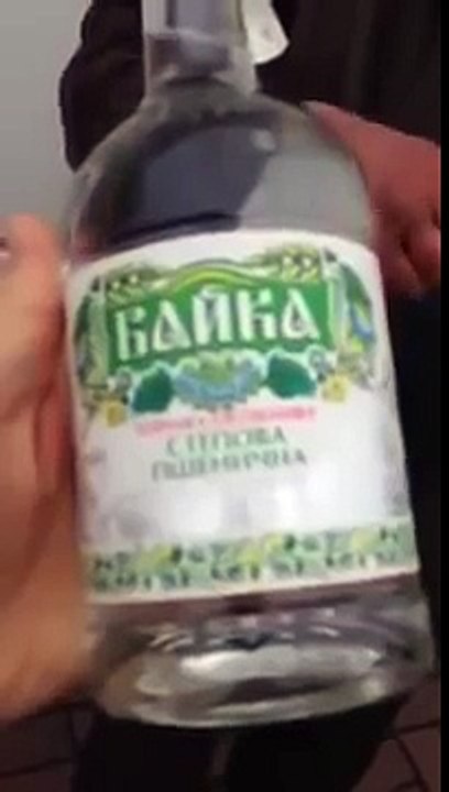 Ukraine : Il boit une bouteille de Vodka en moins d'une minute