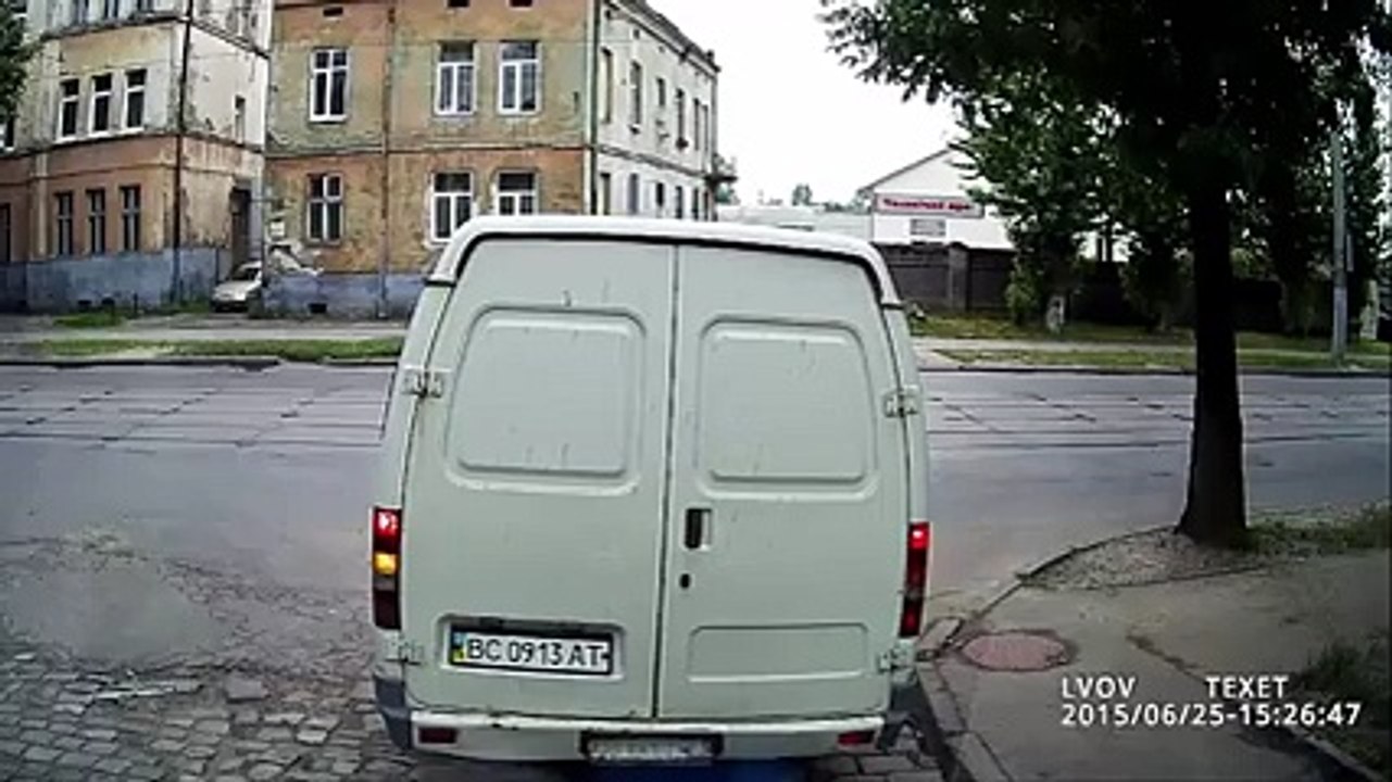 Eminim Daha Önce Böyle Bir Kaza Görmediniz! Yok Böyle Bir Şe