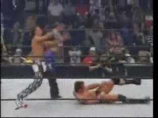 Survivor Series 2005-Smackdown vs. Raw (3)