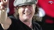 AC-DC Singer Brian Johnson Risks Deafness, Halts Tour