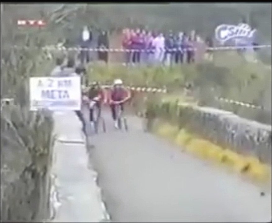 i bet you can't stop laughing after watching this...THUG LIFE