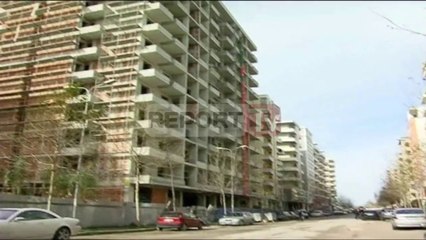 Report TV - Arrestohet kreu i INUV në Vlorë dhe një ndërtues, ndërtuan pallat pa leje