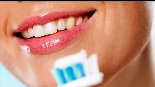 Watch - Dientes Blancos con Teeth Whitening Accelerator (Gemini Review & Demo)