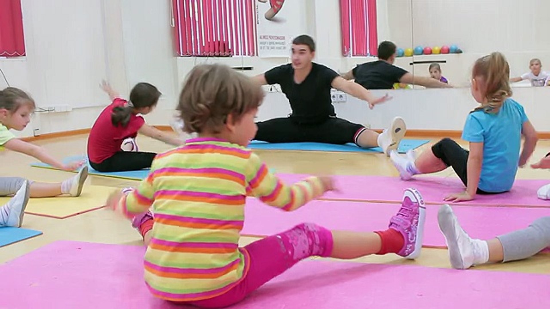 ⁣Детская аэробика и гимнастика в BIG Dance. Фитнес для детей в Киеве