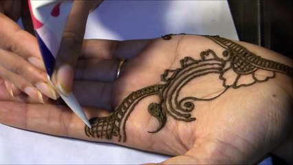 How to Make Henna Mehendi Design _ Easy Design for Palm 2016