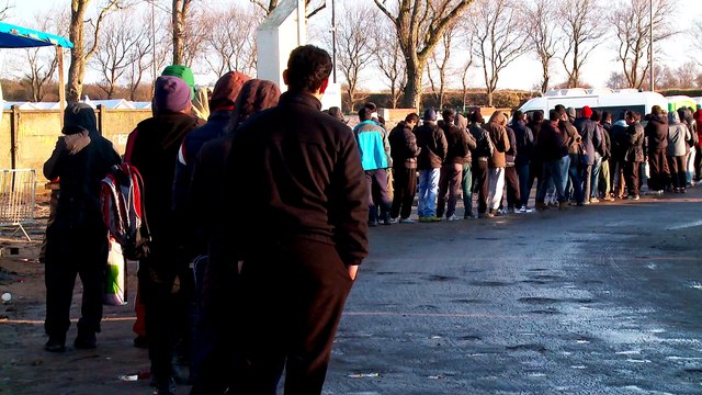 Le Centre d'accueil de jour: la distribution du petit-déjeuner