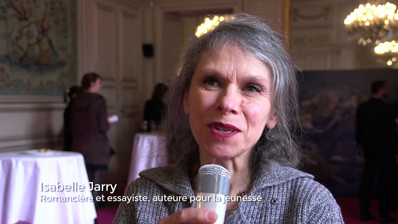 Isabelle Jarry, romancière, essayiste et auteur...