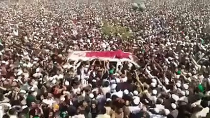 ‫یہ ہے ممتاز قادری شہید کا نماز جنازہ، ‬