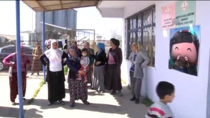 Okuma Yazma Öğrenen Roman Kadınlara İş İmkanı