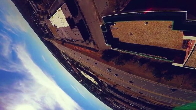 Vol en drone extrême ! Pilote impressionnant