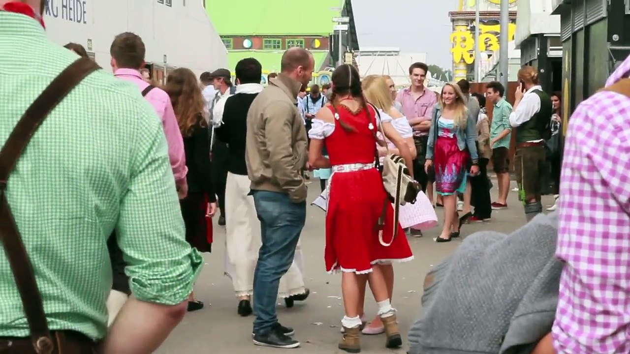 Frau klar machen + P3NIS GRIFF - Oktoberfest 2013