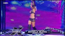 Divas Championship: Michelle McCool © vs. Melina