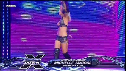 Скачать видео: Divas Championship: Michelle McCool © vs. Melina