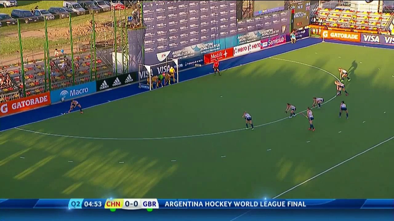 CHN 0-0 GBR Richardson-Walsh's slap at a PC is deflected wide #HWL2015 #Rosario
