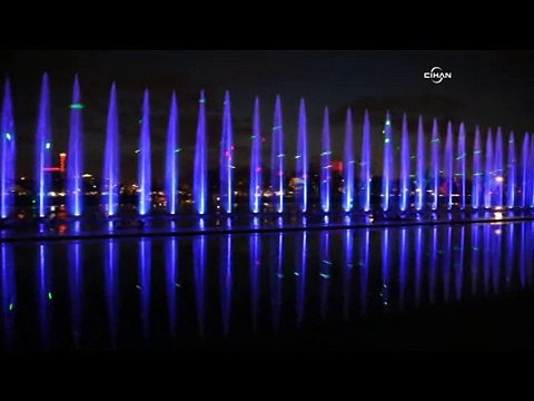 Suyun ışık ve müzikle muhteşsem dansı