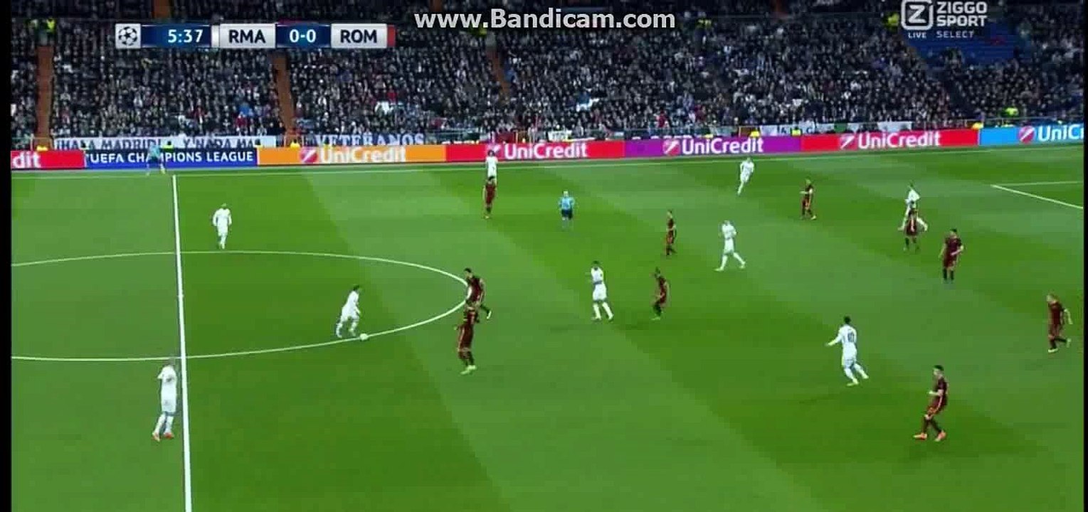 Cristiano Ronaldo asks for Penalty - Real Madrid vs Roma 08-03-2016
