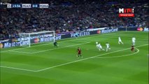 Edin Dzeko Fantastic Chance MISSED - Real Madrid v. AS Roma 08.03.2016 HD