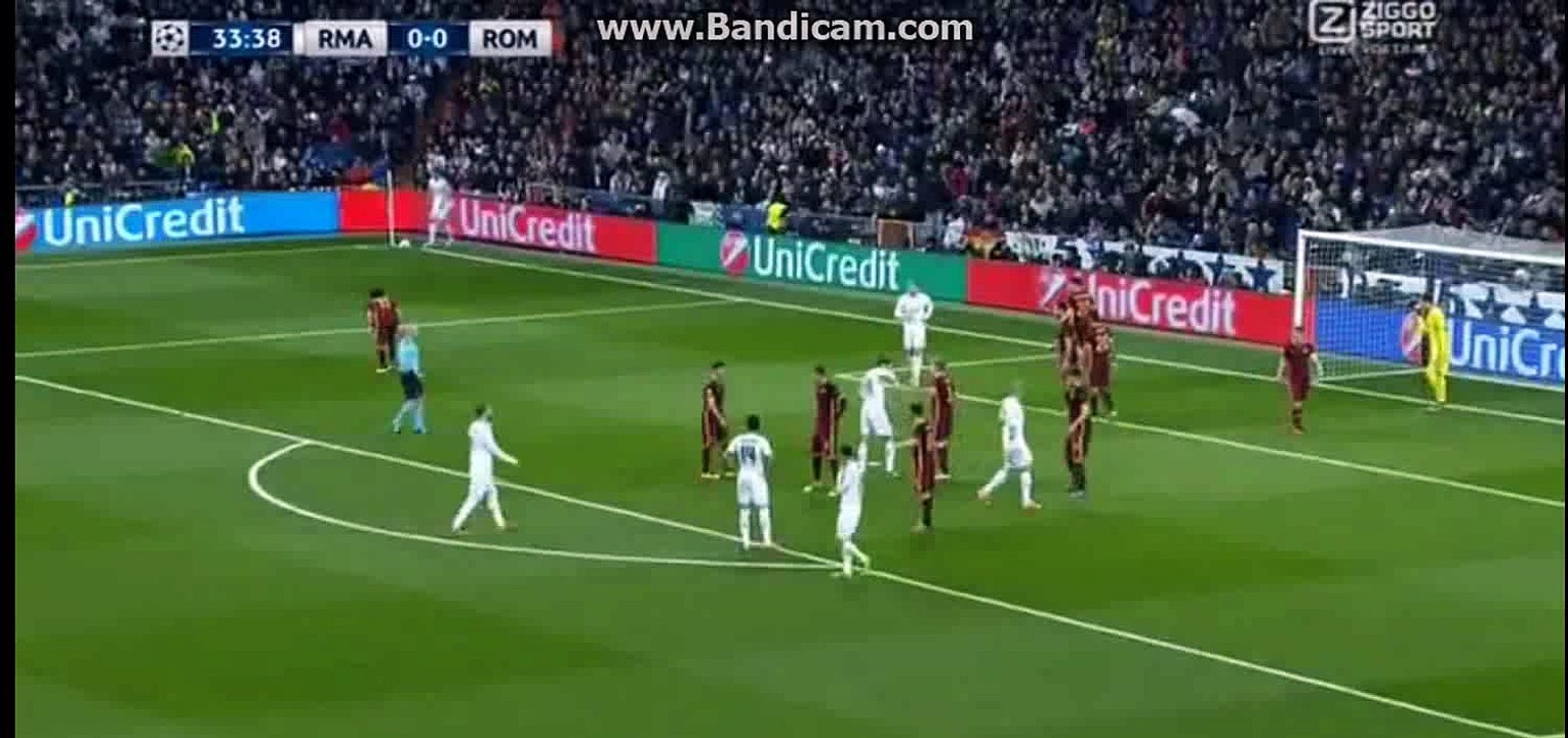 Cristiano Ronaldo incredible miss 1 vs 1 - Real Madrid vs Roma 08-03-2016