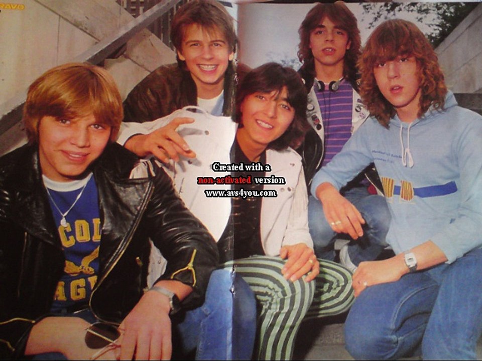 The teens - she's a groover