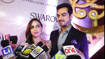 Esha Deol With Husband At National Jewellery Awards 2016
