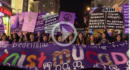 Beribu-ribu wanita berarak menentang 'hegemoni lelaki'