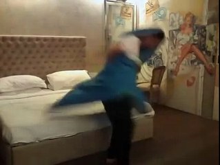 Akshay Kumar Funny Video With His Sister On Raksha Bandhan‬ - Dubsmash India - YouTube