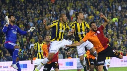 Galatasaray-Fenerbahçe Derbisinin Saati Değişti