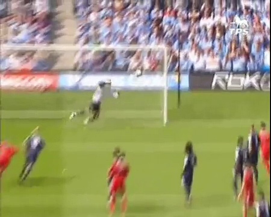 So many legends in this video. I miss this football era.﻿