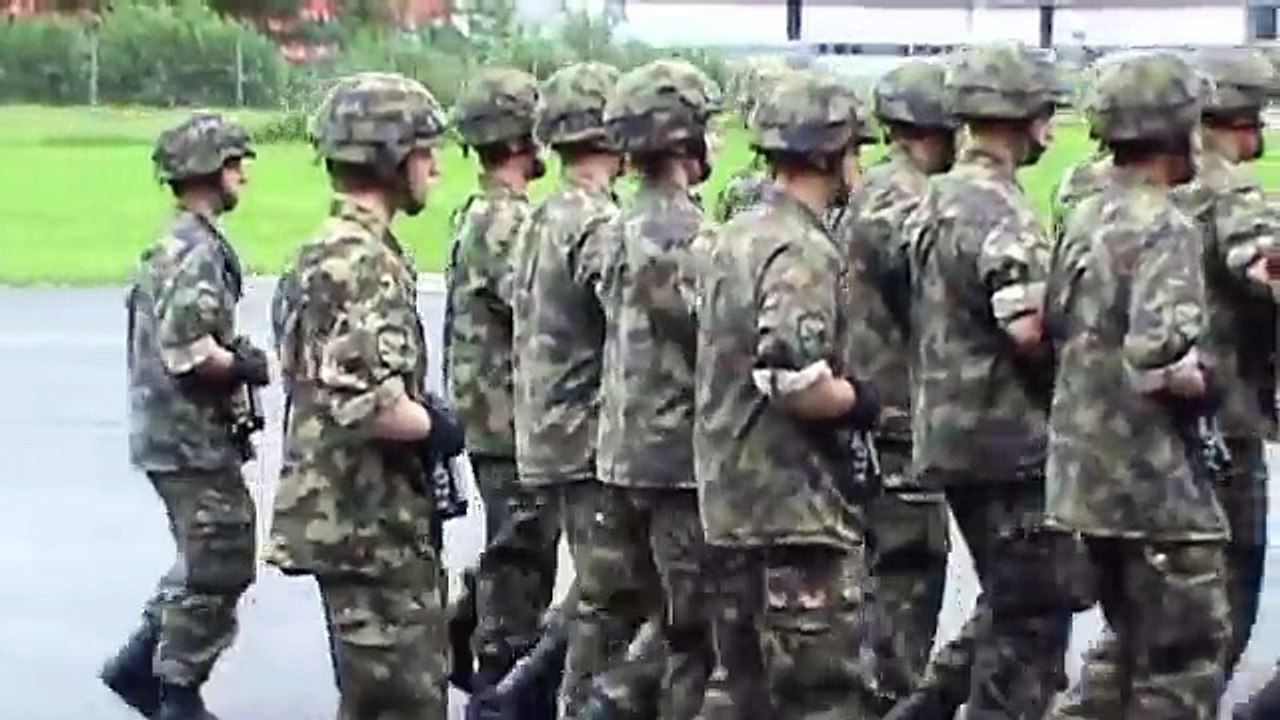 Buzz : Ces soldats reprennent à merveille " We Will Rock You " de Queen !