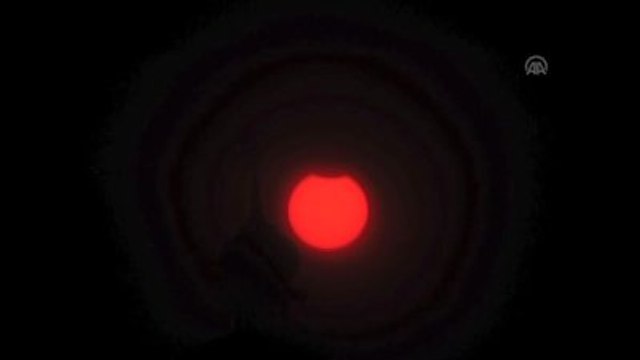 33 Yıl Aradan Sonra Yarın Tam Güneş Tutulması Gözlenecek - Cakarta