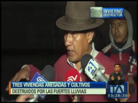 Tres viviendas anegadas y cultivos destruidos por las fuertes lluvias en Chimborazo