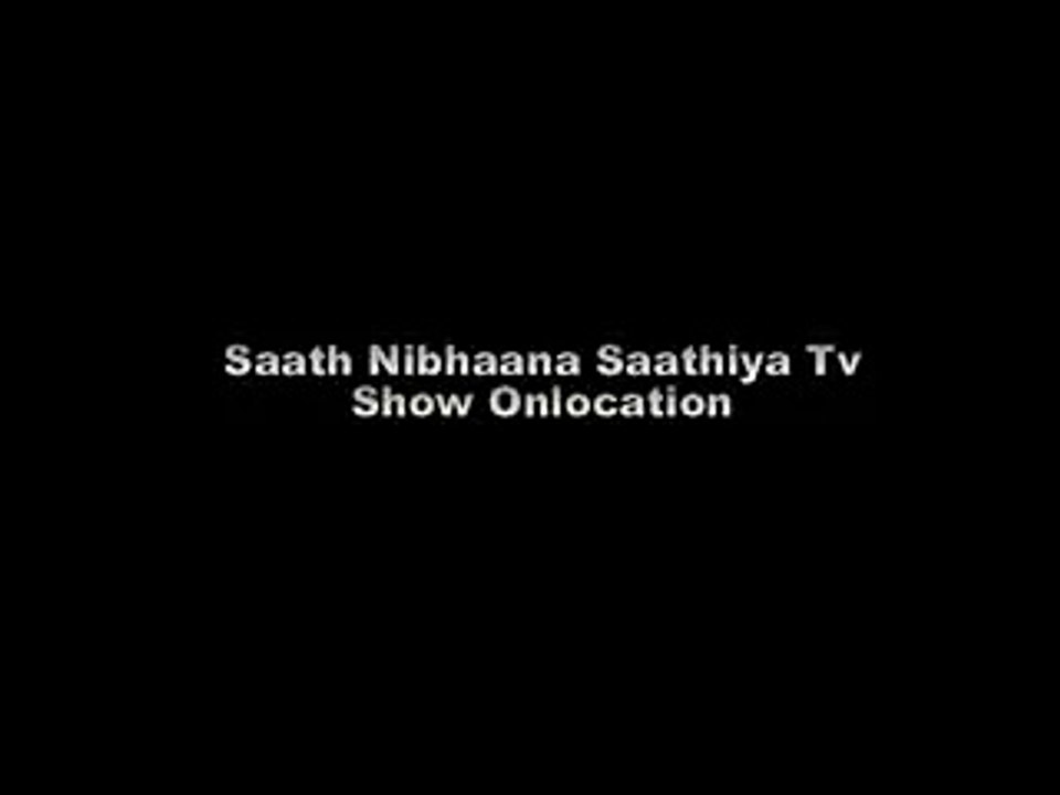 Saath Nibhana Saathiya 9th March 2016 Gopi ki jaan bachane ke liye Meera ne Bhagvan ke Samne Bahaye Aanso