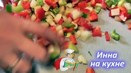 Салат с легких маринованных грибов корейской морковки и маринованного лука рецепт
