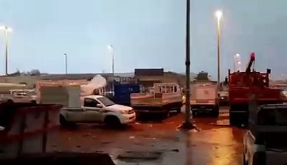 Unbelievable wrost Strom and Rain in Abu Dhabi OMG.  09 March 2016