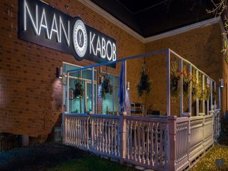  Halal restaurant mississauga-Naan and Kabob