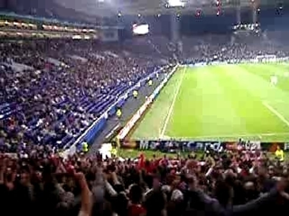 Arsenal chants at the Stadio El Dragao