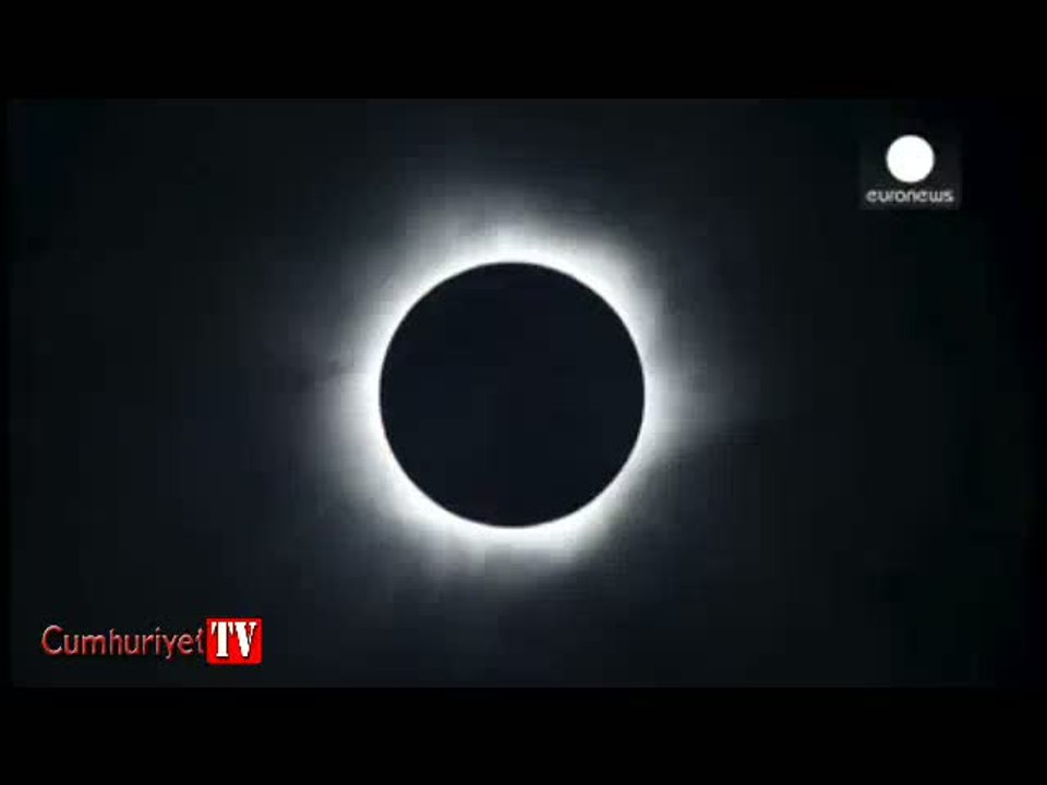 33 yıl aradan sonra gerçekleşen tam güneş tutulması böyle görüntülendi