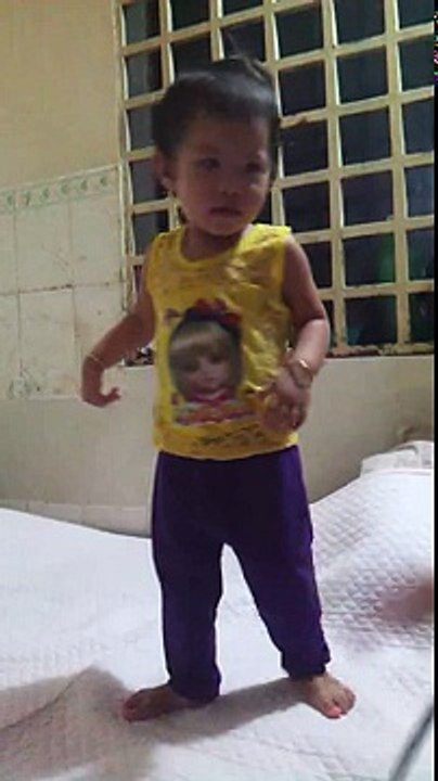 Little kid dancing 2016