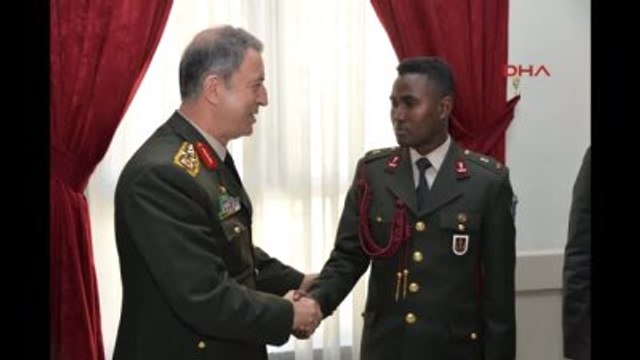 Orgeneral Hulusi Akar, GATA'da Tedavi Gören Yaralıları Ziyaret Etti