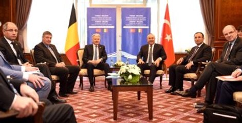 Çavuşoğlu'ndan AB'ye Sert Tepki: Sanki Türkiye Para Dileniyor